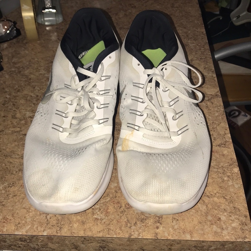 Men’s Nike Free RN Sneakers